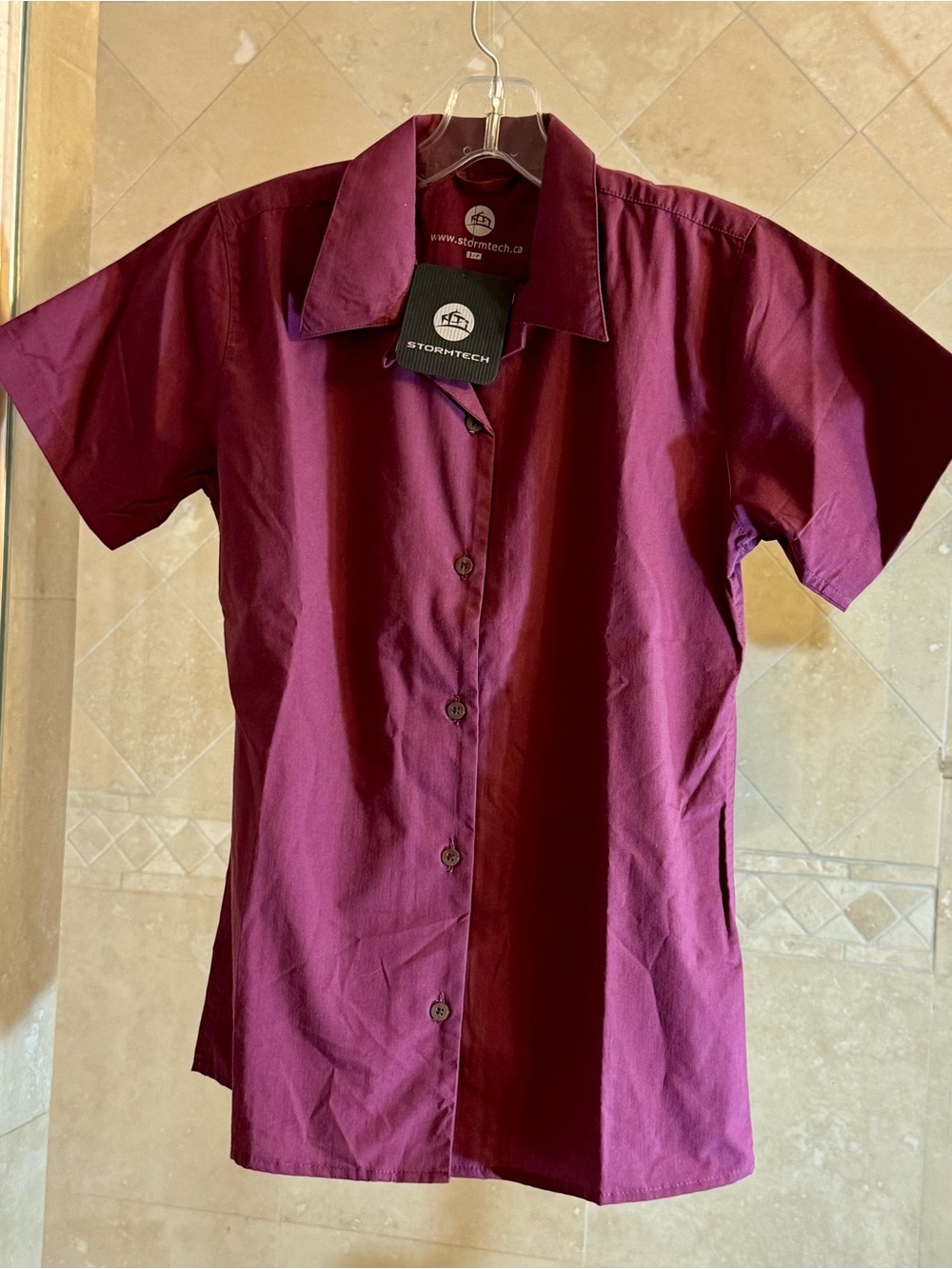 Stormtech Short-Sleeve Button-Up Shirt in Burgundy